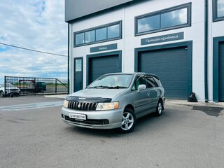 Nissan Bassara