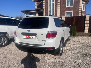 2012 Toyota Highlander II (XU40) Рестайлинг, белый, 2200000 рублей, вид 4