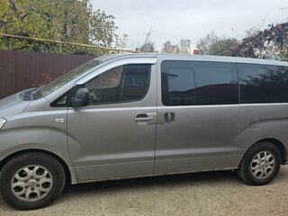 2010 Hyundai Grand Starex I, серый, 1300000 рублей, вид 2