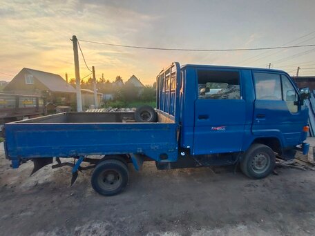 1995 Toyota Dyna, синий, 550000 рублей, вид 4