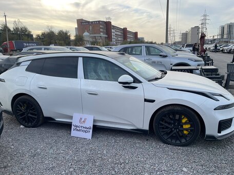2026 Lynk & Co 07 GT I Рестайлинг, белый, 5000000 рублей, вид 3