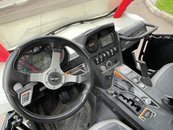 2013 BRP Can-Am Commander 1000, серебристый, 950000 рублей - вид 5