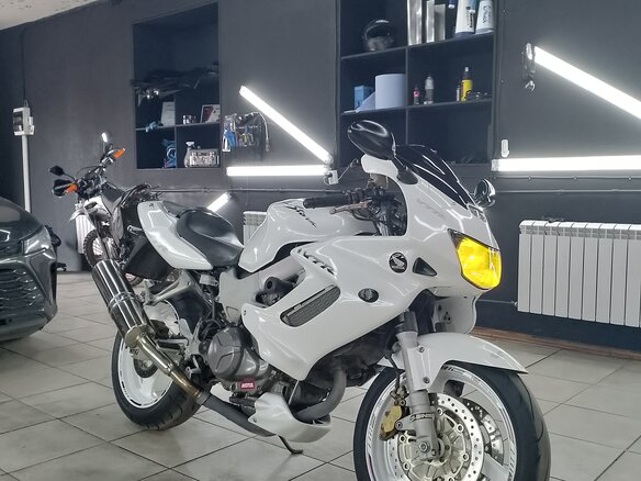 1997 Honda VTR 1000, белый, 380000 рублей - вид 7
