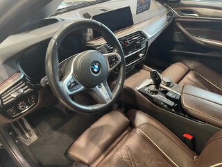 2019 BMW 5 серии 530d xDrive VII (G30/G31/G38), чёрный, 4100000 рублей, вид 3
