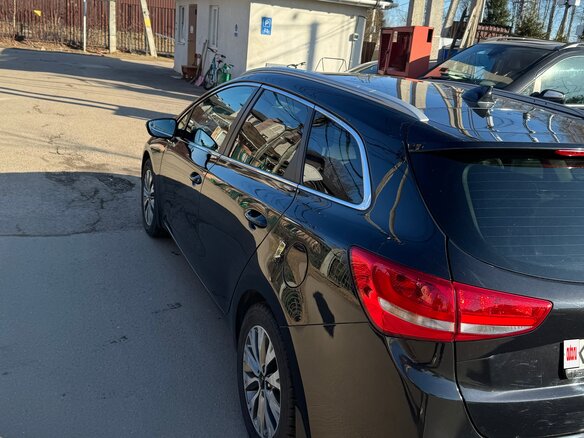 2017 Kia Ceed II Рестайлинг, чёрный, 1250000 рублей - вид 9