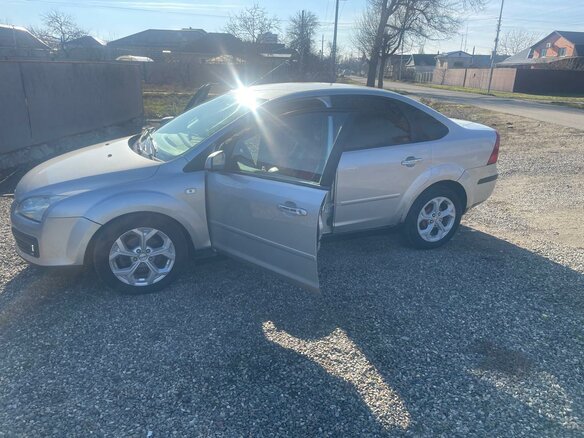 2007 Ford Focus II, серебристый, 650000 рублей - вид 1