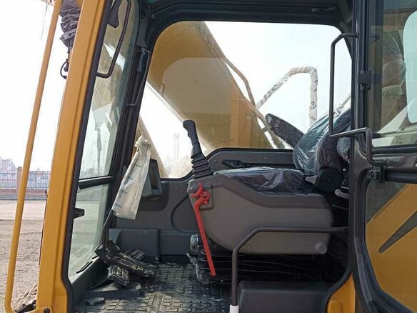 2023 LGCE E6210F, жёлтый, 8777777 рублей - вид 17