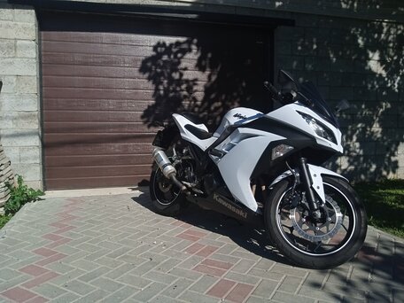 2014 Kawasaki Ninja 300, белый, 420000 рублей, вид 1