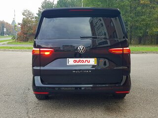 2022 Volkswagen Multivan T7, чёрный, 4550000 рублей, вид 5