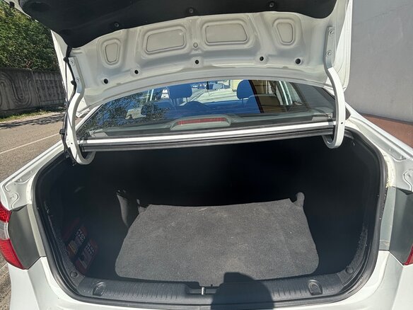 2011 Kia Rio 4-speed III, белый, 1050000 рублей - вид 16