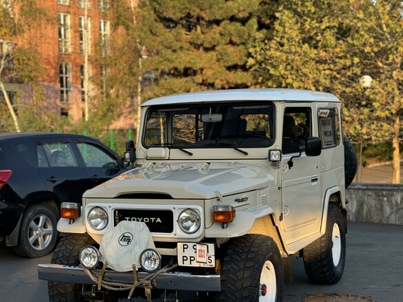 1979 Toyota Land Cruiser 40 Series, бежевый, 12000000 рублей - вид 3