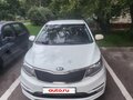 2015 Kia Rio III Рестайлинг, белый, 900000 рублей - вид 1