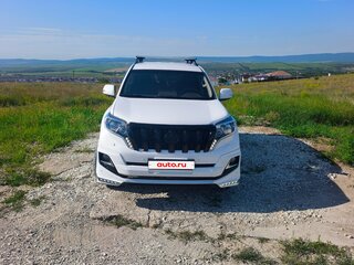 2013 Toyota Land Cruiser Prado 150 Series Рестайлинг 1, белый, 3200000 рублей, вид 2