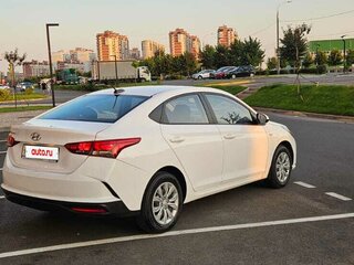 2021 Hyundai Solaris II Рестайлинг, белый, 1700000 рублей, вид 2