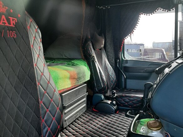 2002 DAF 95XF, зелёный, 2100000 рублей - вид 6