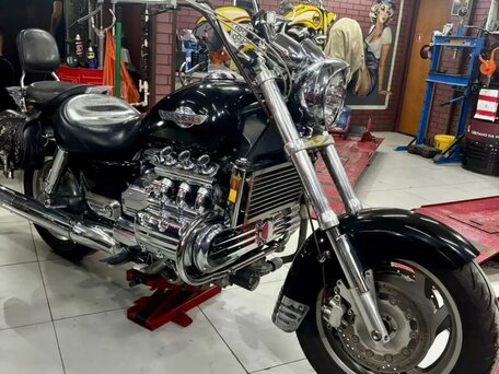 1997 Honda Valkyrie 1500, чёрный, 550000 рублей, вид 2