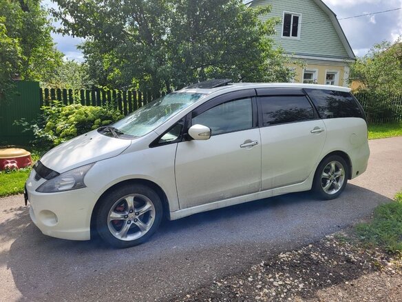 2003 Mitsubishi Grandis I, белый - вид 3