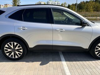 2019 Ford Escape IV, серебристый, 2500000 рублей, вид 5