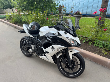 2017 Kawasaki ER-6F (Ninja 650R), белый, 700000 рублей, вид 1