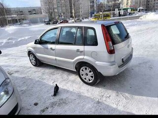 2010 Ford Fusion I Рестайлинг, серебристый, 500000 рублей, вид 2
