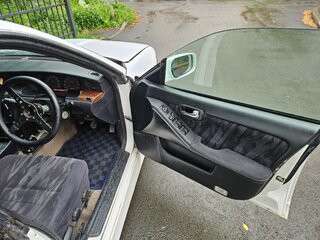 1997 Nissan Laurel VIII (C35), белый, 600000 рублей, вид 4