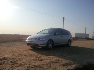 2001 Honda Stream I, серебристый, 699000 рублей, вид 2