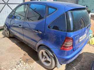 1998 Mercedes-Benz A-Класс 170 I (W168), синий, 400000 рублей, вид 1