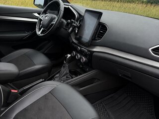 2024 Lada (ВАЗ) Vesta SW Cross I Рестайлинг (NG), белый, 1410000 рублей, вид 5