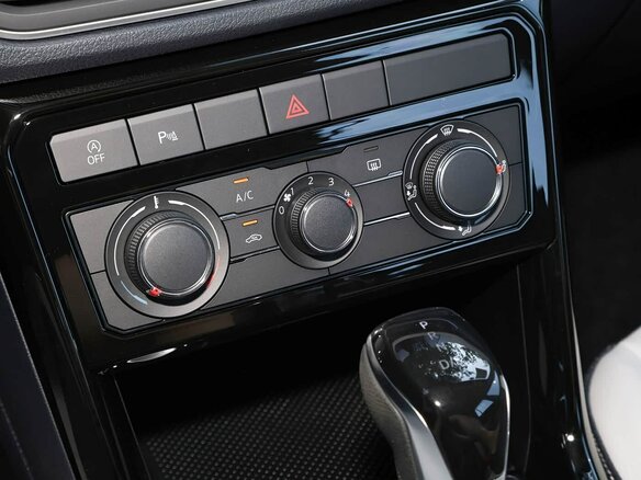 2026 Volkswagen Tharu XR, серый, 2150000 рублей - вид 9