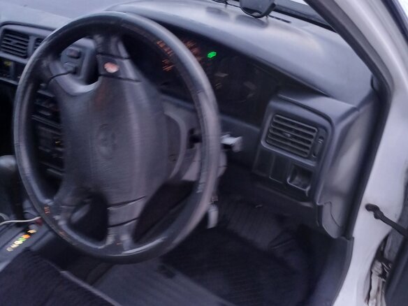 1997 Toyota Corolla VIII (E110) Рестайлинг, белый, 350000 рублей - вид 7