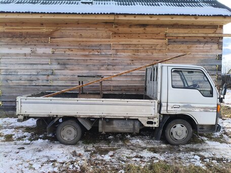 1996 Mazda Titan, белый, 1500000 рублей, вид 3