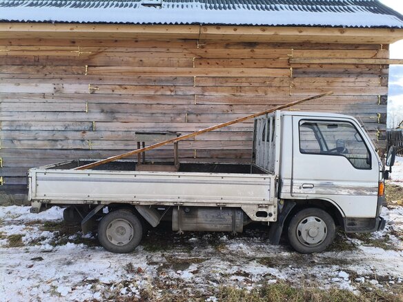 1996 Mazda Titan, белый, 1500000 рублей - вид 2