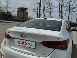 2019 Hyundai Solaris II, белый, 1220000 рублей, вид 4