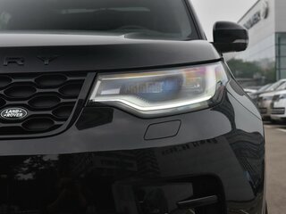 2025 Land Rover Discovery P360 V Рестайлинг, чёрный, 13270000 рублей, вид 2