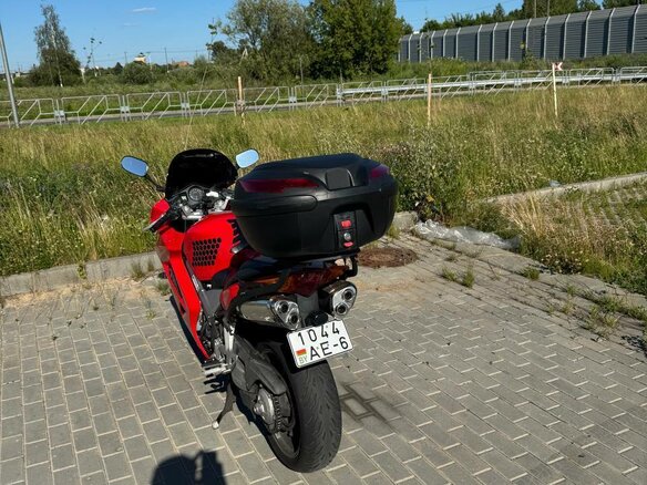 2005 Honda VFR 800, красный, 400000 рублей - вид 5