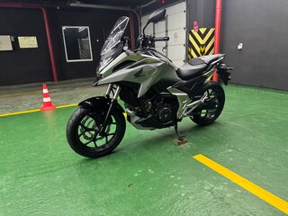 2021 Honda NC 750X, серый, 1075000 рублей, вид 4