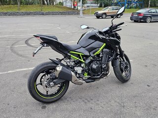 2021 Kawasaki Z 900, чёрный, 950000 рублей, вид 3
