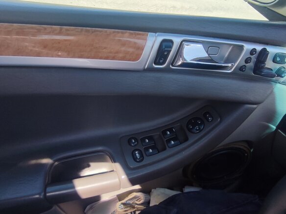 2005 Chrysler Pacifica CS, бежевый, 970000 рублей - вид 18