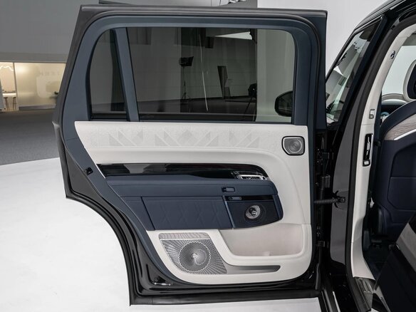 2026 Zeekr 9X 55 kWh (до 3.5 т), белый - вид 25