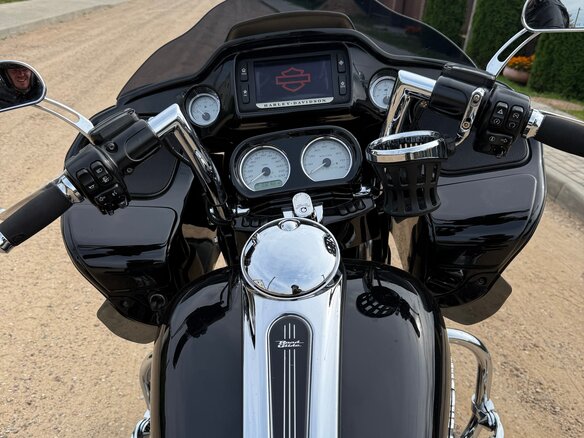 2017 Harley-Davidson Road Glide Special, чёрный, 1400000 рублей - вид 5