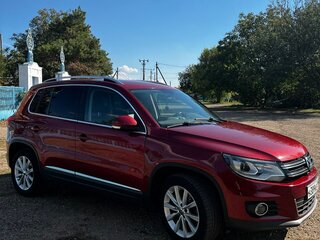 2011 Volkswagen Tiguan I Рестайлинг, красный, 1290500 рублей, вид 4