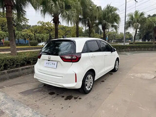 2022 Honda Fit IV, белый, 865000 рублей, вид 4