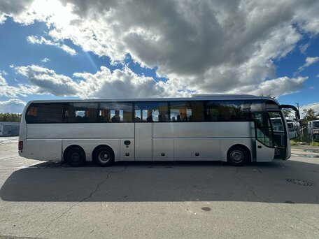 2010 MAN Lion's Coach, серебристый, 8100000 рублей, вид 2