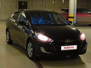 2013 Hyundai Solaris I, чёрный, 1200000 рублей, вид 2