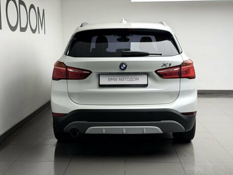 2017 BMW X1 18d xDrive II (F48), белый, 2067000 рублей, вид 3