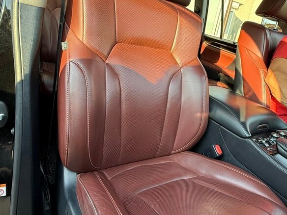 2016 Lexus LX 570 III Рестайлинг 2, чёрный, 8050000 рублей - вид 14