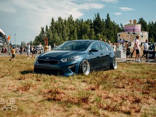 2018 Kia Ceed III, синий, 2000000 рублей, вид 1
