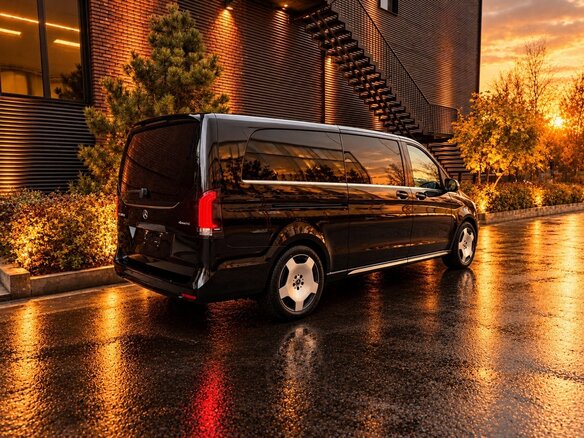 2026 Mercedes-Benz V-Класс Extra Long 300 d экстра длинный III (W447) Рестайлинг 2, чёрный, 13990000 рублей - вид 5