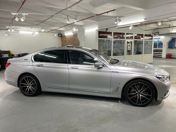 2017 BMW 7 серии 740e VI (G11/G12), серебристый - вид 7