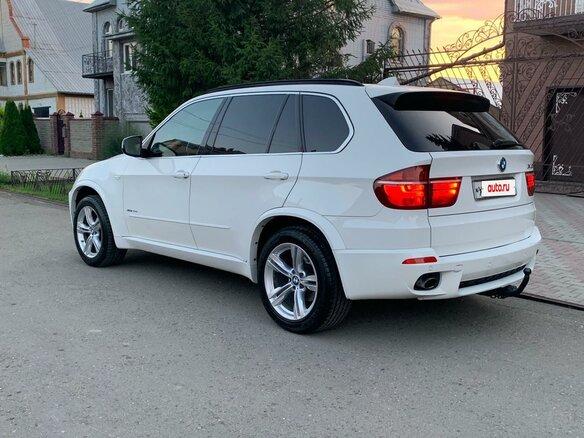 2009 BMW X5 30d II (E70), белый, 2200000 рублей - вид 2